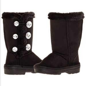 Girl’s fashionable boot 👢